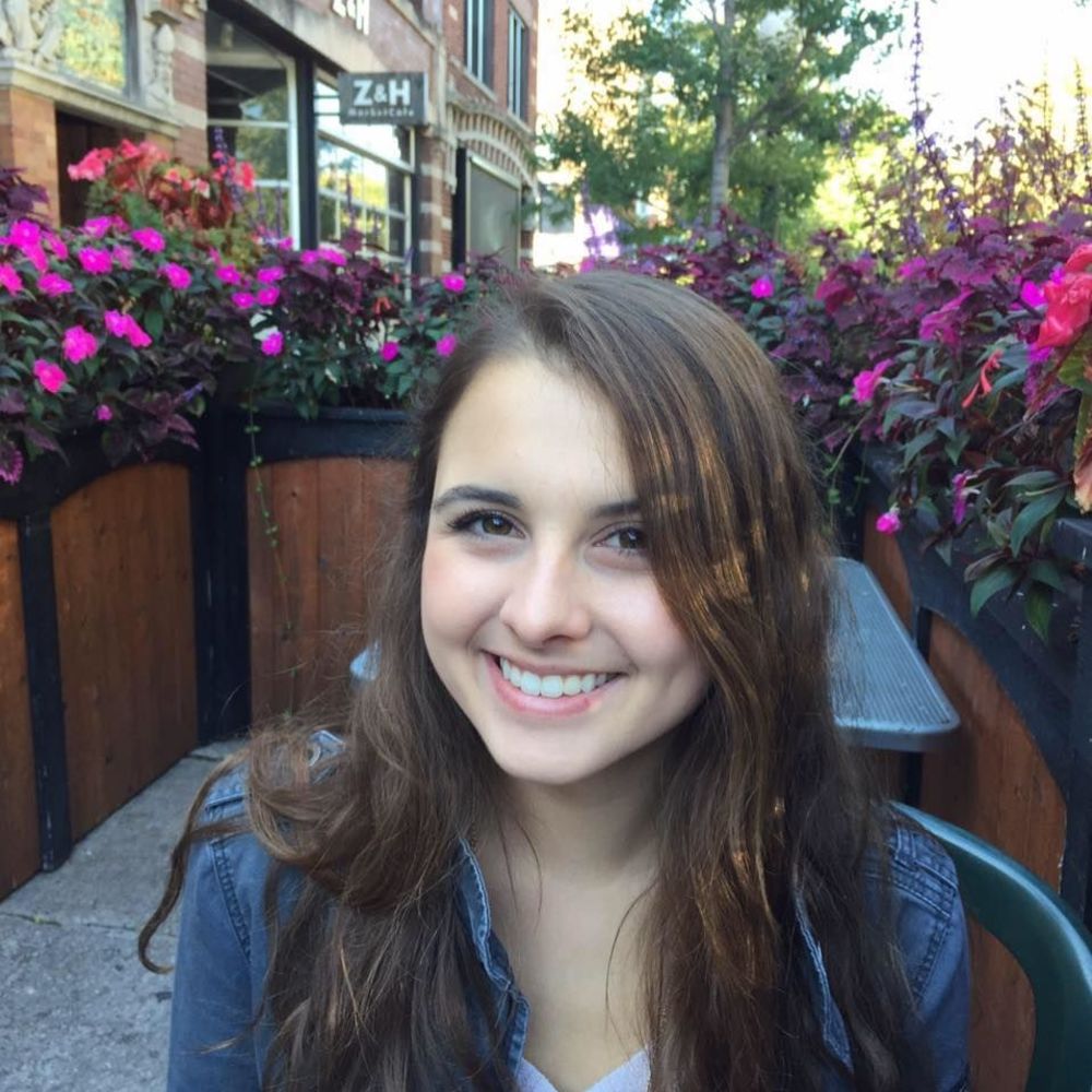 Meet your Posher, Isabel
